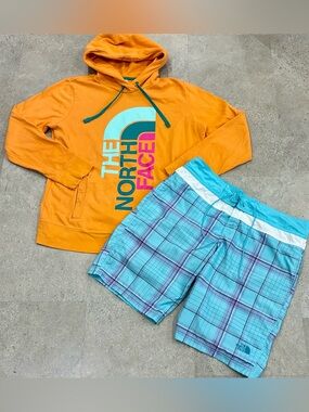 Womens NORTH FACE Board Shorts & Hoodie Sweatshirt, sz 10